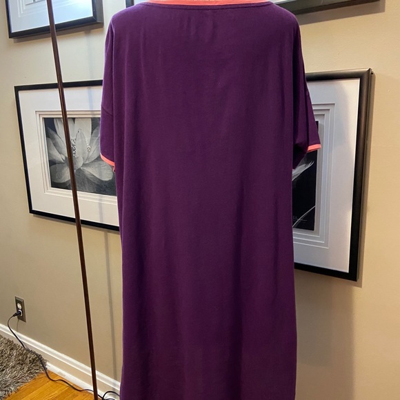 Victoria’s Secret Lightweight VNeck Nightshirt L/G - Picture 4 of 5